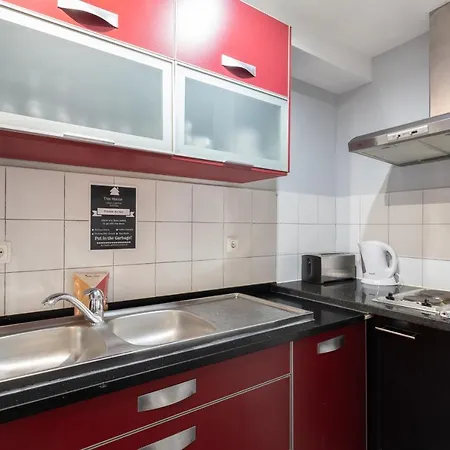 Apartment Feels Like Alfama Sophisticated