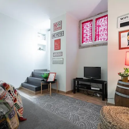 Apartment Feels Like Alfama Sophisticated